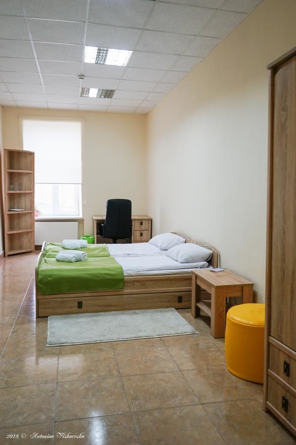 Хостелы Coin Apartments & Hostel Черновцы-47